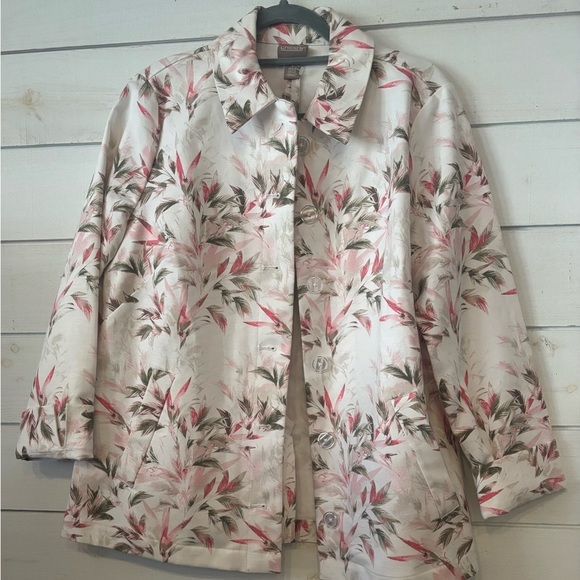 Chico's Summer Grove Jacket
Women's Size 1 - Picture 1 of 11